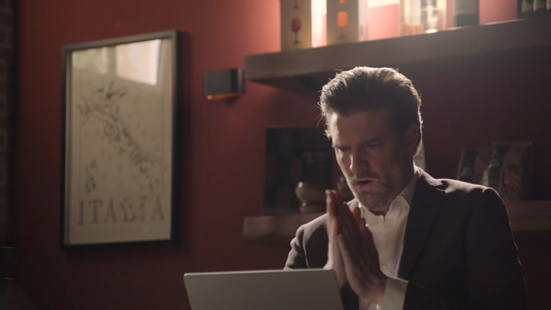 Stefano zoekt een handlanger